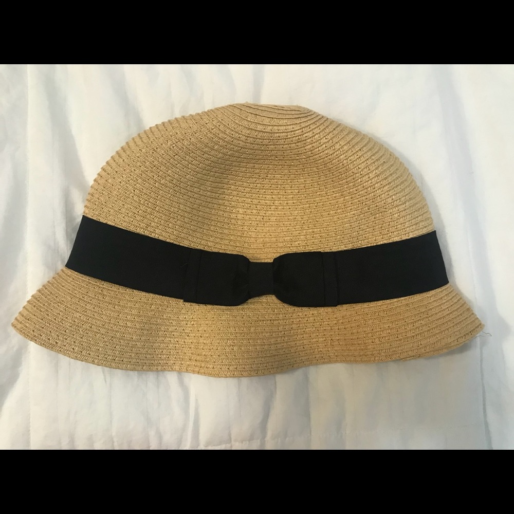 TAN WOVEN HAT